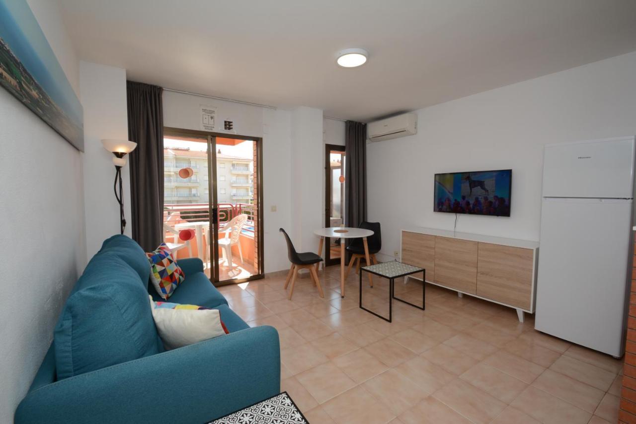 Apartamentos Familiares Sa Gavina Estartit 埃斯塔蒂特 外观 照片