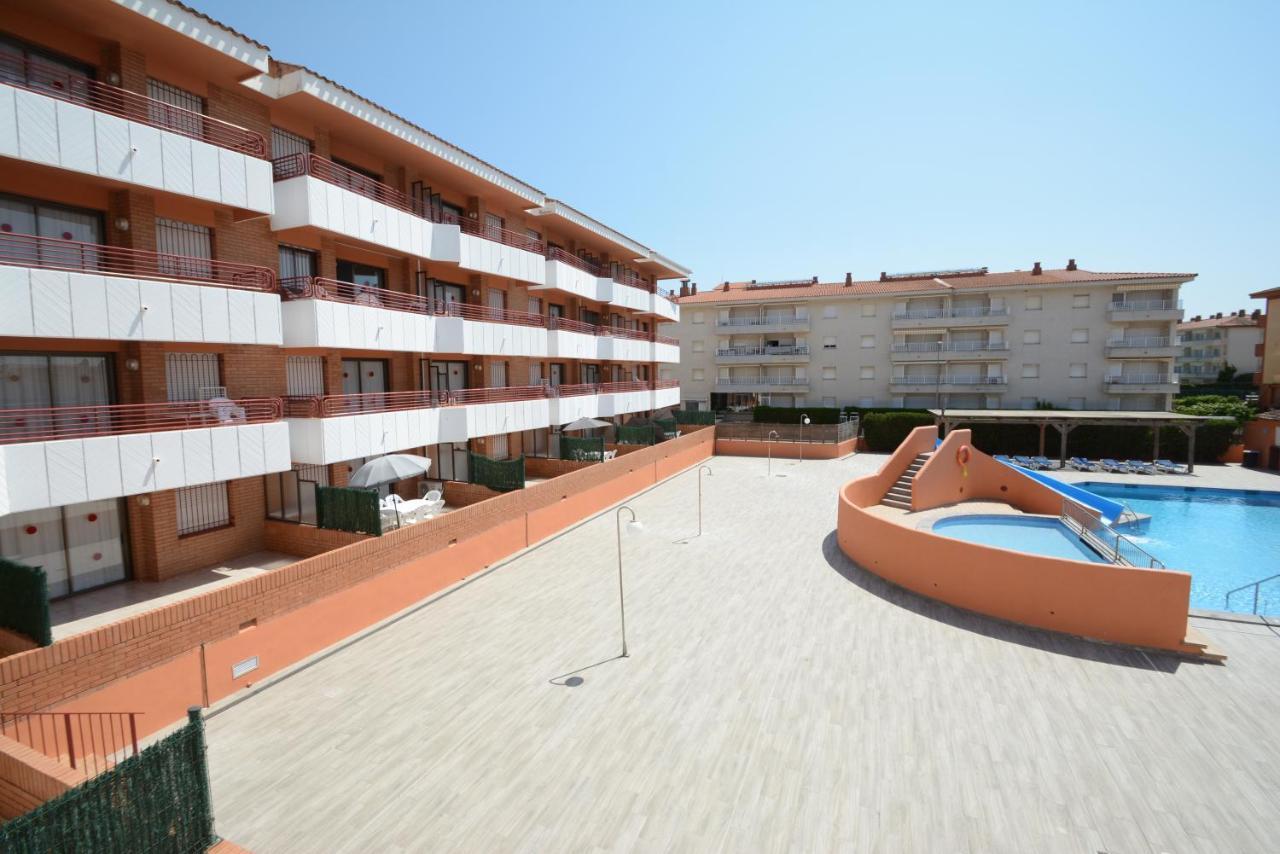 Apartamentos Familiares Sa Gavina Estartit 埃斯塔蒂特 外观 照片
